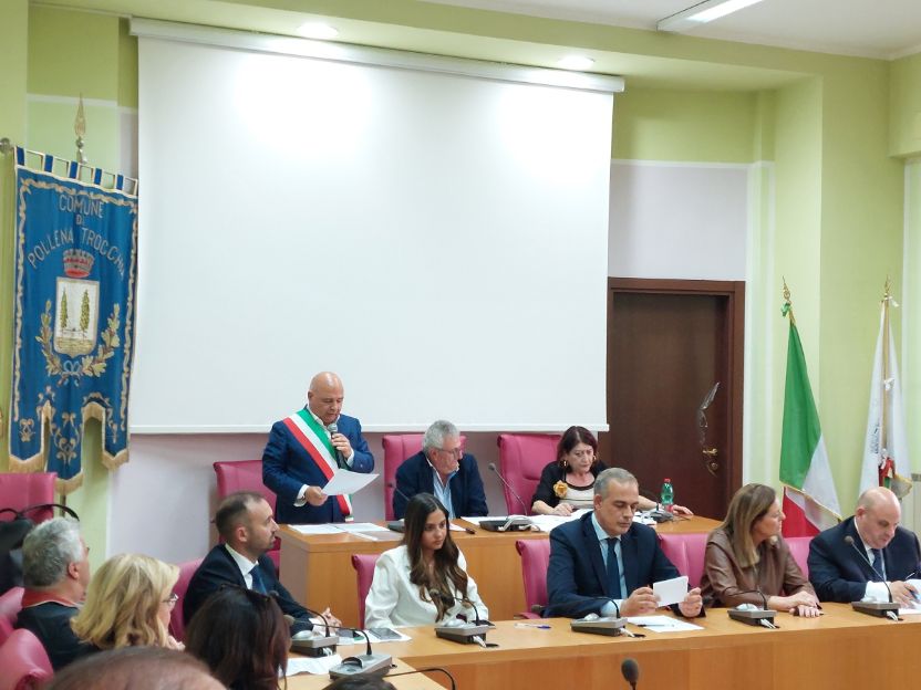 POLLENA TROCCHIA, Primo consiglio comunale della nuova consiliatura