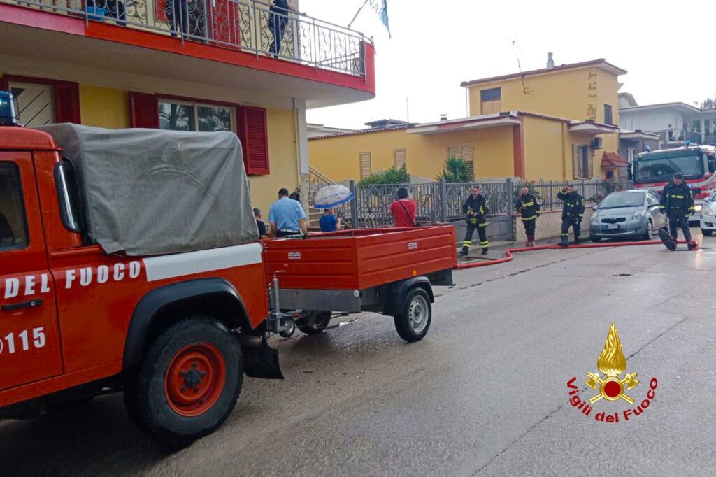 IRPINIA. Maltempo, forti piogge nel baianese e tra Grottaminarda e Ariano. Numerosi interventi dei Vigili del Fuoco
