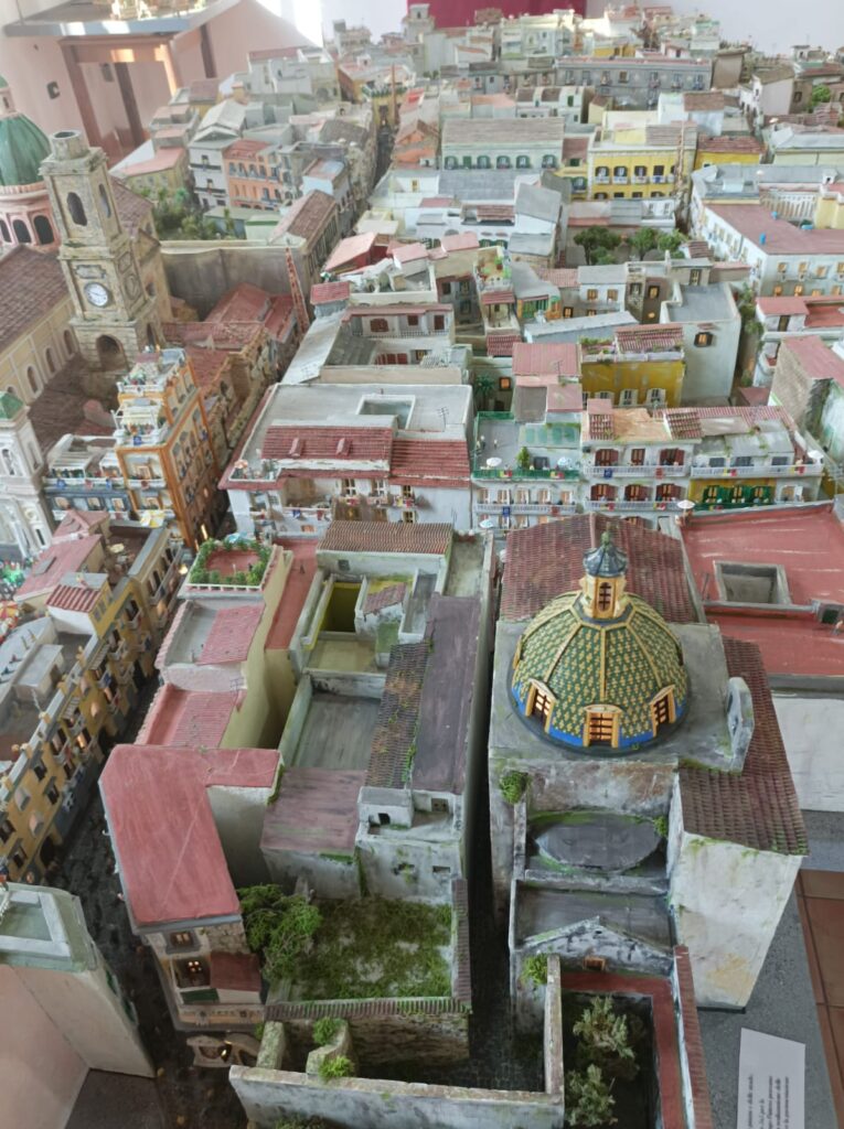 NOLA. Mostra dei Gigli in miniatura presso il Museo archeologico NOLA. Mostra dei Gigli in miniatura presso il Museo archeologico