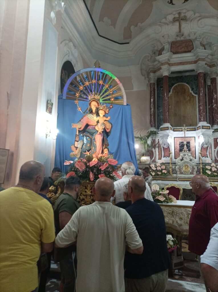 Mugnano   Statio Eucaristica nel rione Mastrangelo