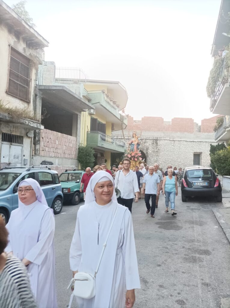 Mugnano   Statio Eucaristica nel rione Mastrangelo