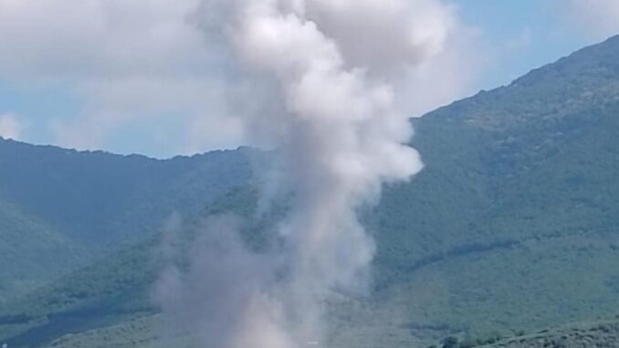 E2EBB976-F46E-467B-BC42-04671D85EA35