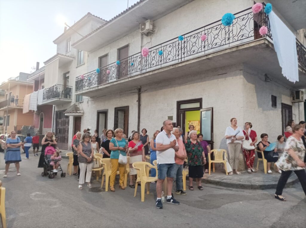 Mugnano   Statio Eucaristica nel rione Mastrangelo