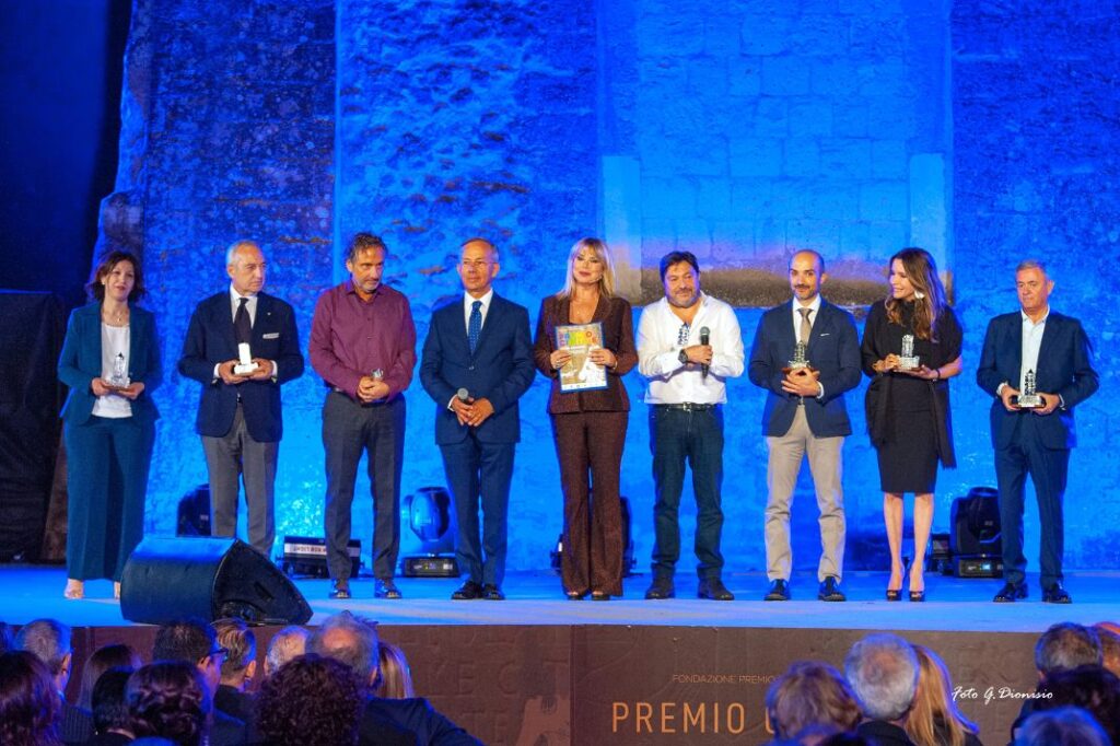 Premio Cimitile 2023 XXVIII Edizione.  Messa in onda della serata finale di premiazione su RAI 2 Martedì 18 Luglio