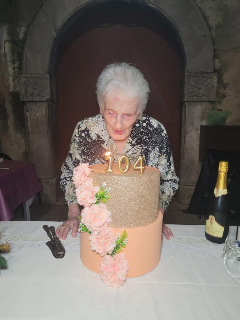 Forino (Av).Ha compiuto 104 anni nonna Iolanda, ultracentenaria della Città di Forino