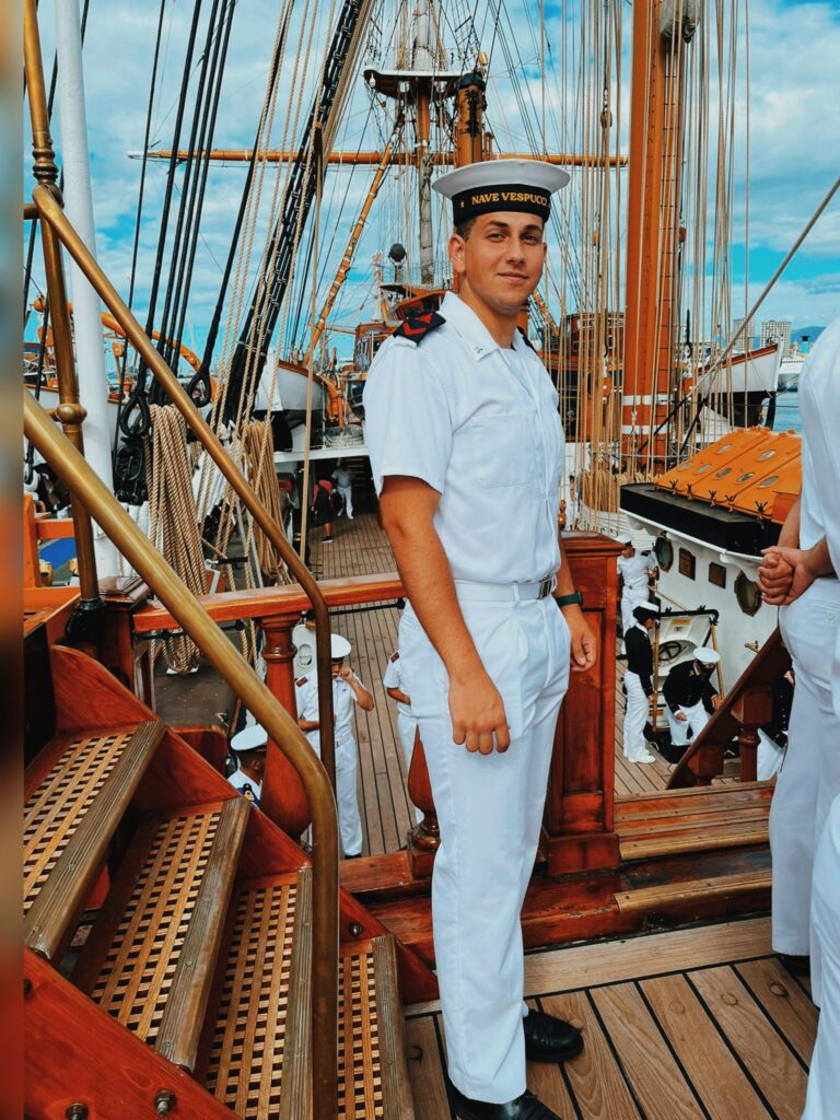 BAIANO. Sulla nave scuola Amerigo Vespucci, il 21enne baianese Marco Stefano Colucci. Girerà il mondo per i prossimi 20 mesi