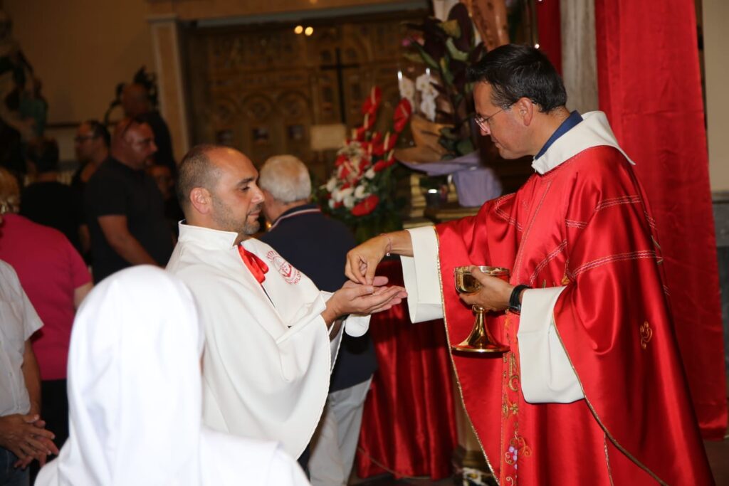 Mugnano Messa per lArciconfraternita Mugnano Messa per lArciconfraternita