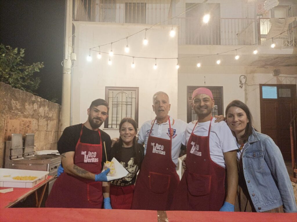 Palma Campania   In Vico Veritas successo per la prima serata e stasera si replica.
