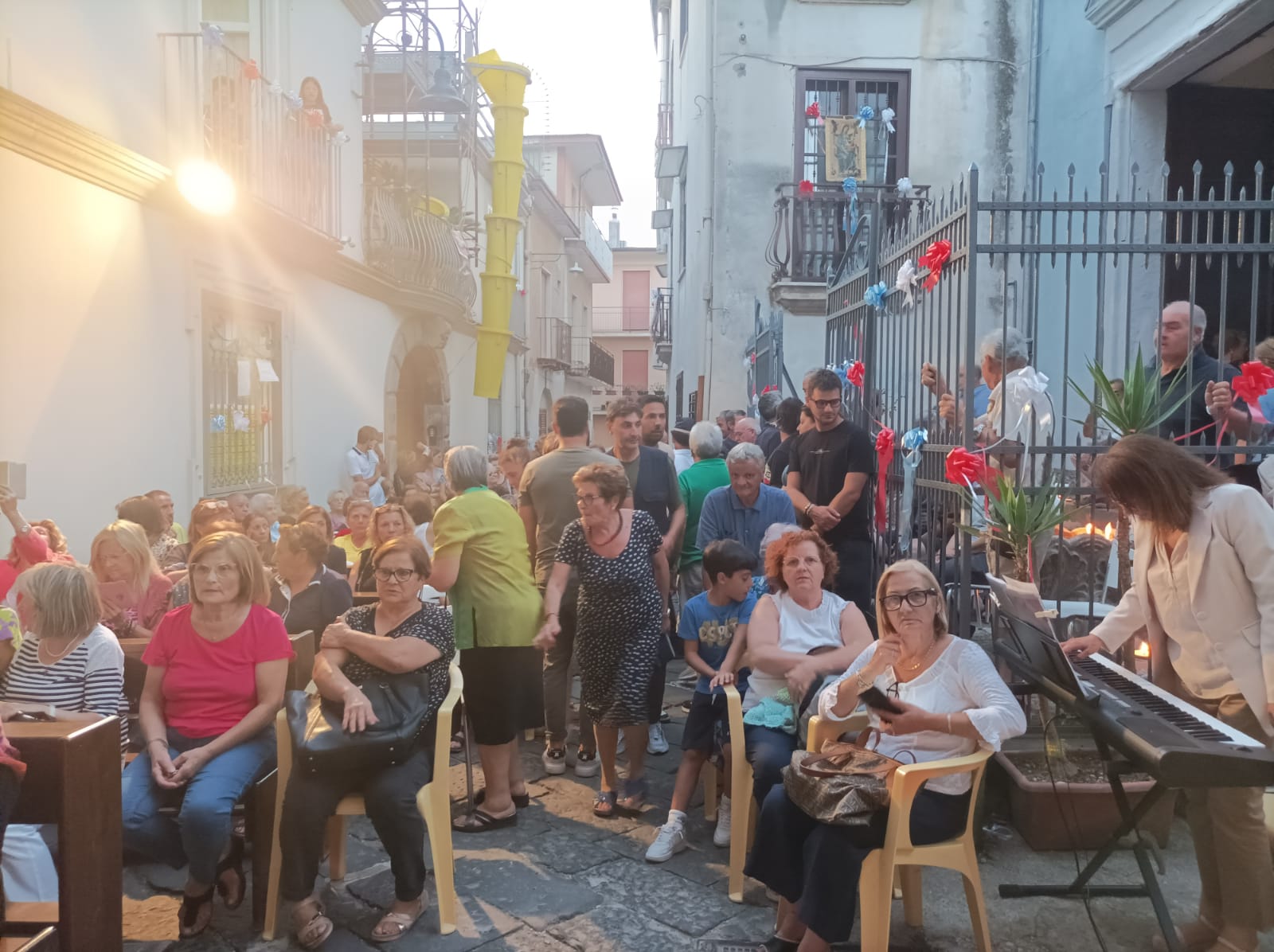 Mugnano Dopo 25 anni si è svolta la processione della Madonna di Montevergine Mugnano Dopo 25 anni si è svolta la processione della Madonna di Montevergine