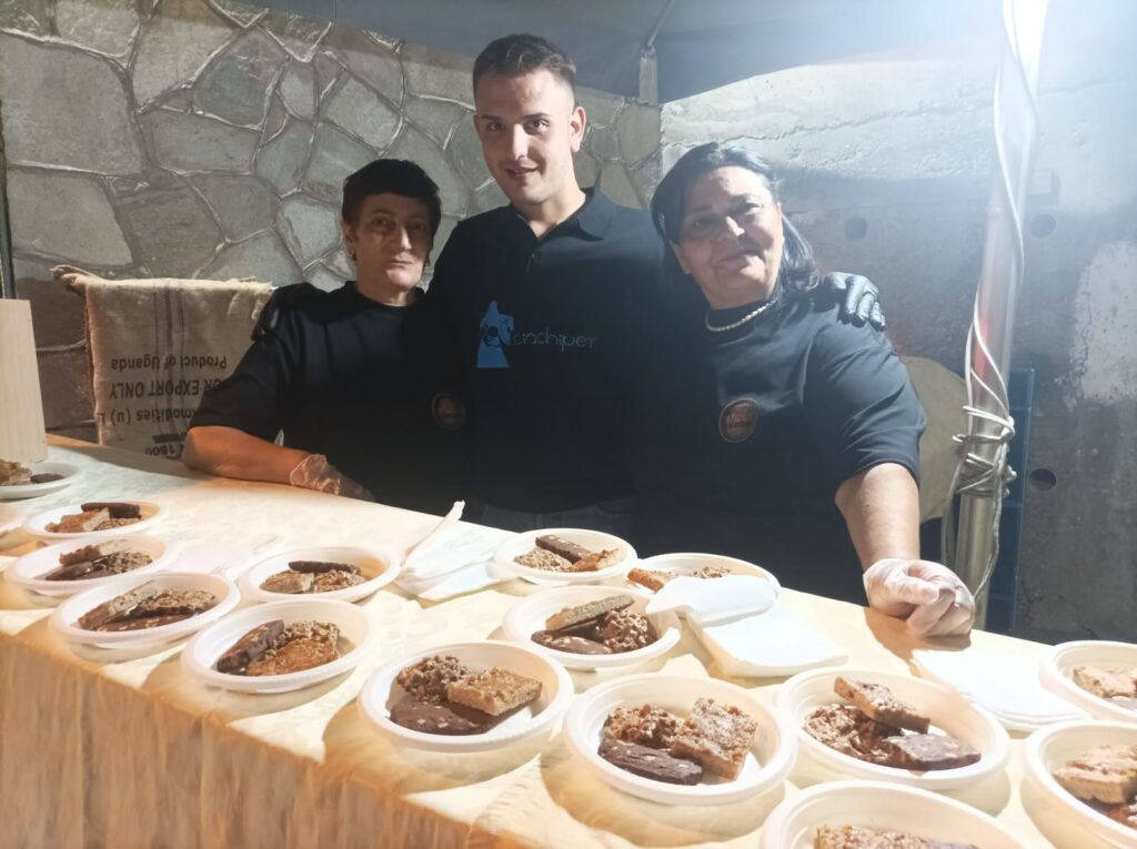 Palma Campania   In Vico Veritas successo per la prima serata e stasera si replica.