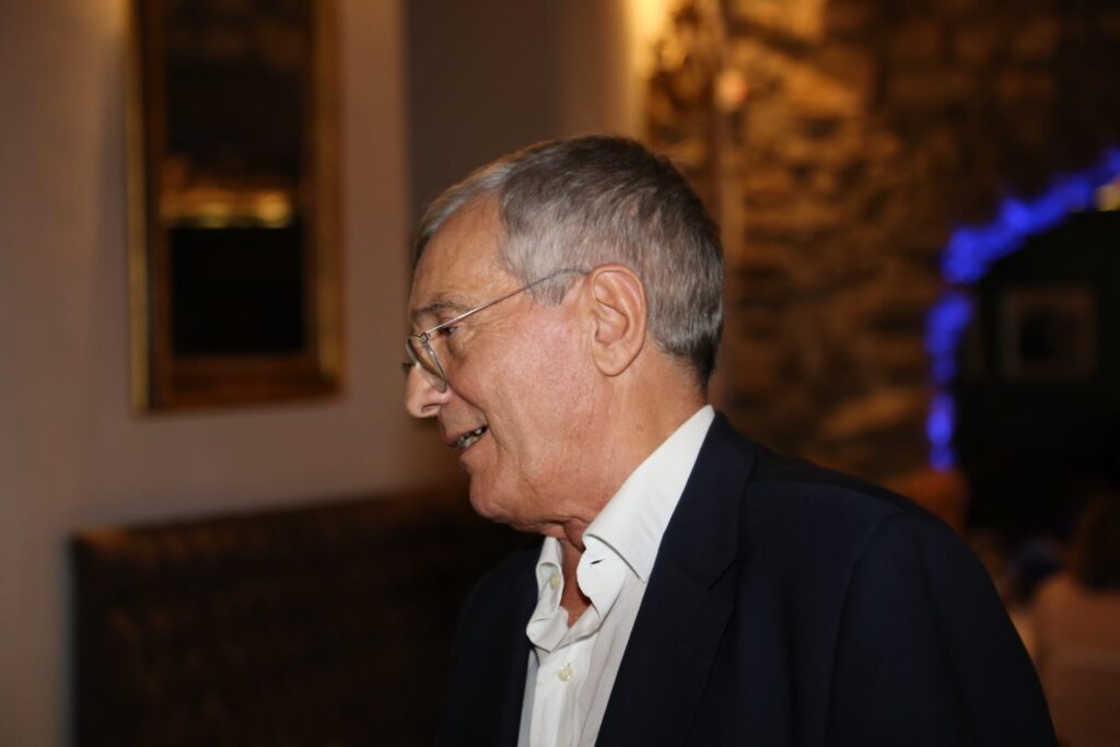 MUGNANO DEL CARDINALE: Il Dott. Matteo Vasta ha festeggiato il suo ottantesimo compleanno.