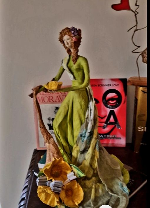 Incroci sprint per la Festa della Nocciola, a Baiano. L’arte della cartapesta, libri e fumetti, greenopoli e … cinema Incroci sprint per la Festa della Nocciola, a Baiano. L’arte della cartapesta, libri e fumetti, greenopoli e … cinema