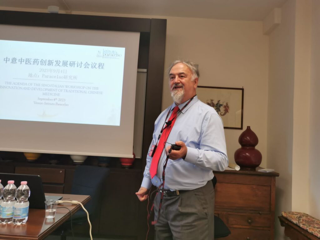 MUGNANO DEL CARDINALE (AV). Il dott. Filomeno Caruso a Roma al convegno sullInnovazione e sviluppo della medicina tradizionale cinese