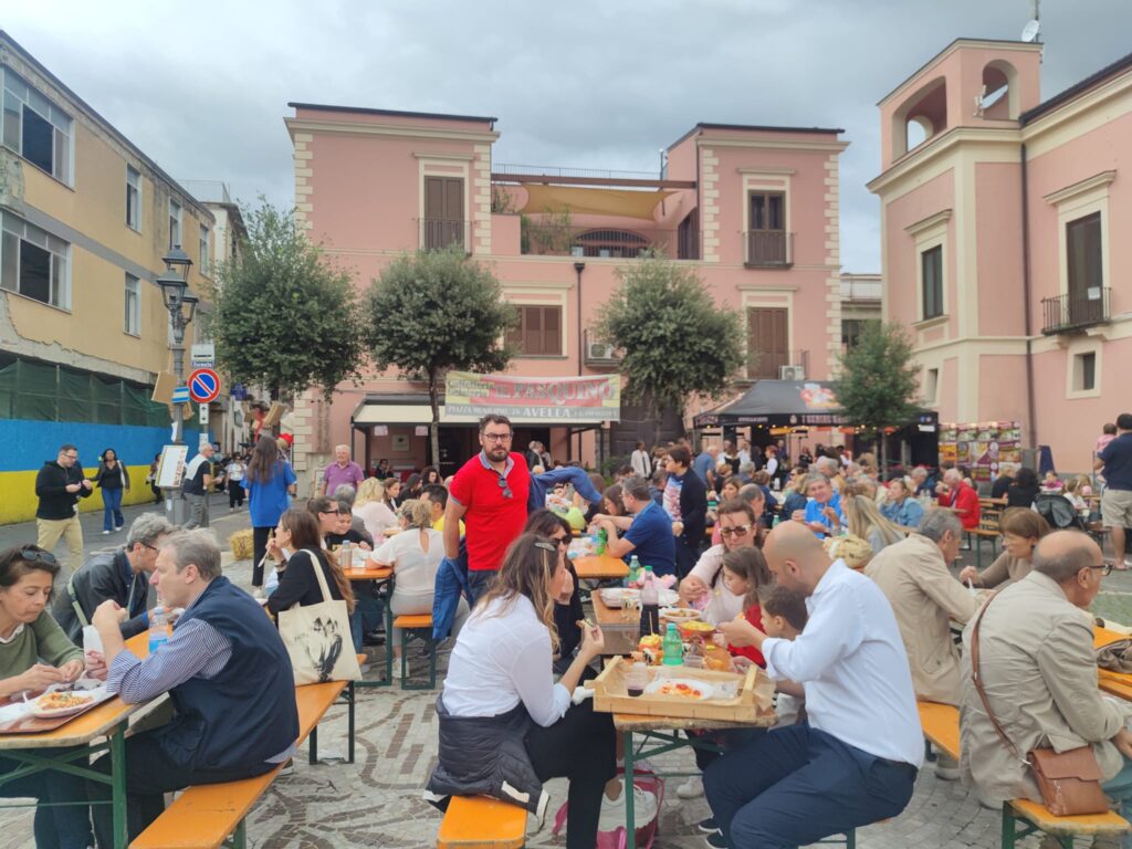 AVELLA. La X Edizione della Sagra della Nocciola e della Castagna: Un successo che lascia il segno