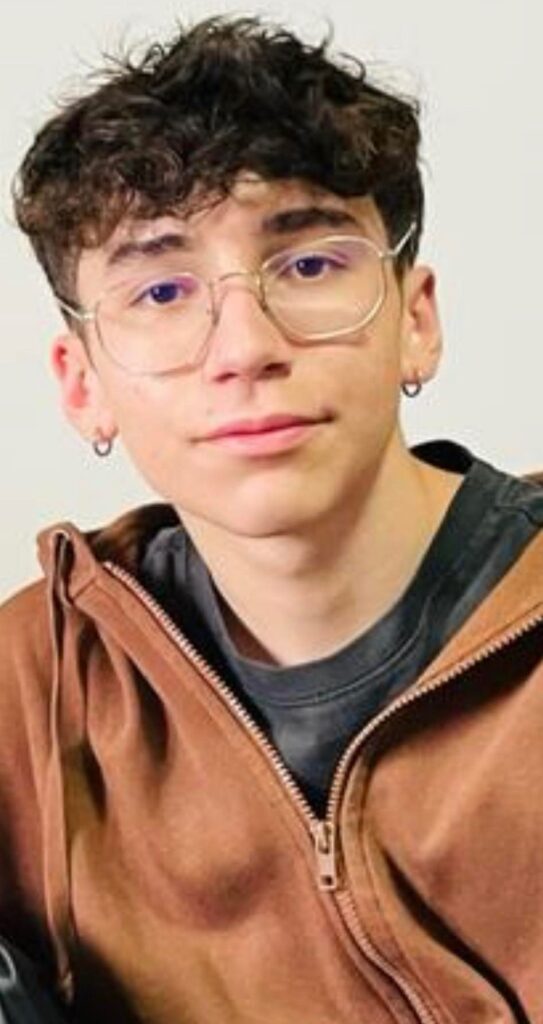 100 DI QUESTI GIORNI. Avella, compie 15 anni Alessandro Zappone. Gli auguri