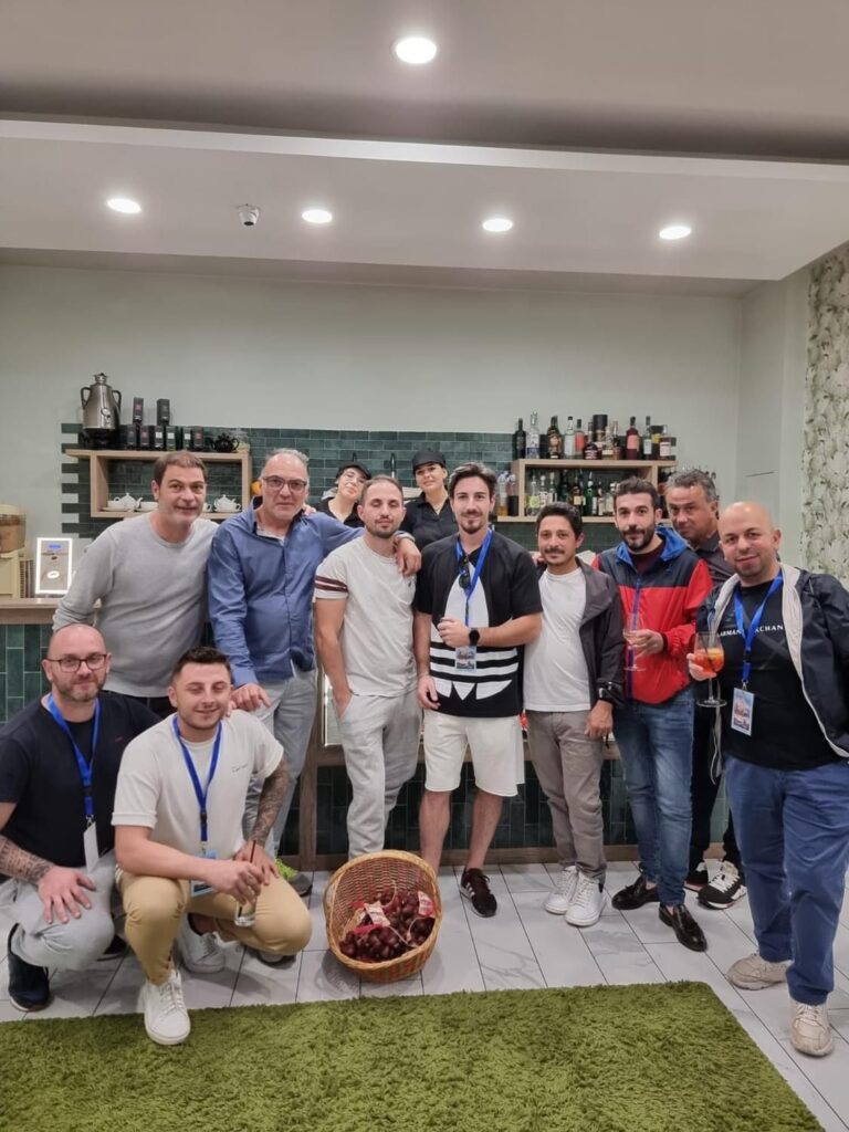 SPERONE. Si è conclusa ieri la distribuzione delle castagne da parte del Comitato Festa SantElia