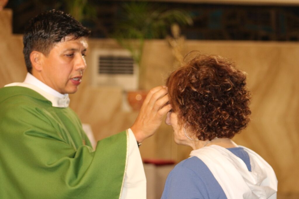 VISCIANO (NA). La festa al Santuario dei primi 20 anni di attività del gruppo di preghiera “Le Stelle di Maria”