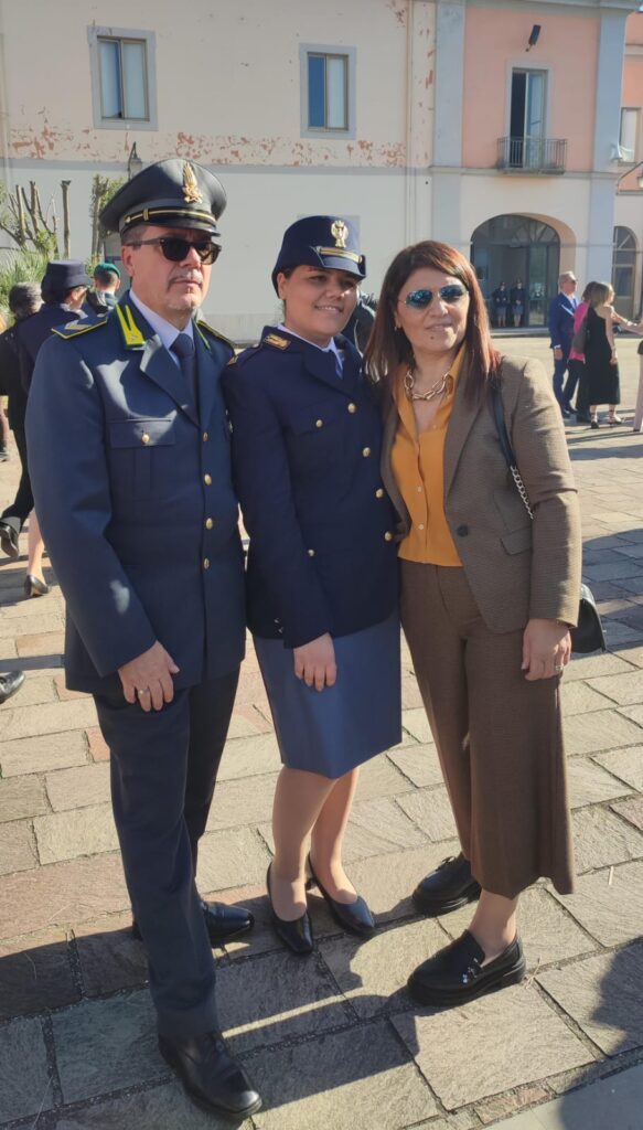 100 DI QUESTI GIORNI. Mugnano del Cardinale, la giovane Stefania Romanini presta giuramento per vice ispettori nella Polizia di Stato