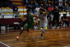 SCANDONE AVELLINO, BEFFA AL FOTOFINISH. CHAVES REGALA LA VITTORIA A SALERNO