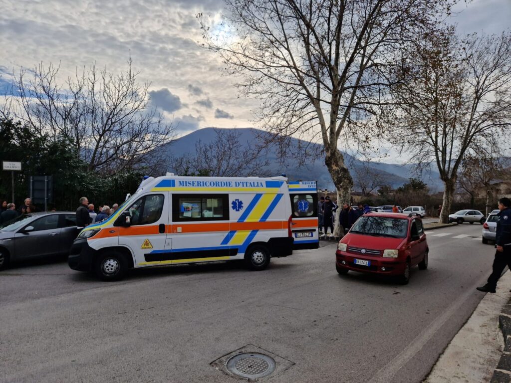 QUADRELLE. Inseguimento con sparatoria tra digos è malvivente. Ferito un agente. Foto