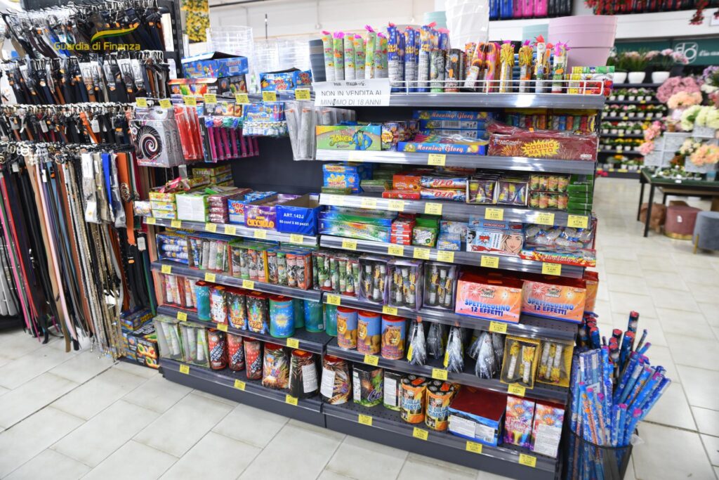 AVELLINO: SEQUESTRO DI 46.000 ARTIFIZI PIROTECNICI CAMPANIA