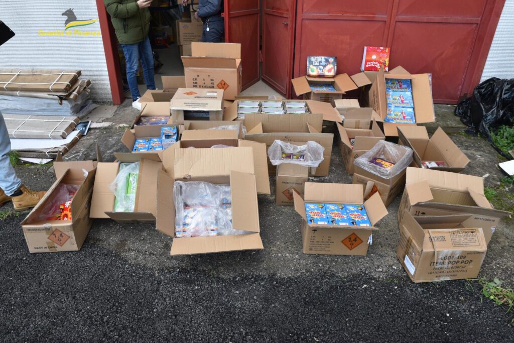 AVELLINO: SEQUESTRO DI 46.000 ARTIFIZI PIROTECNICI CAMPANIA