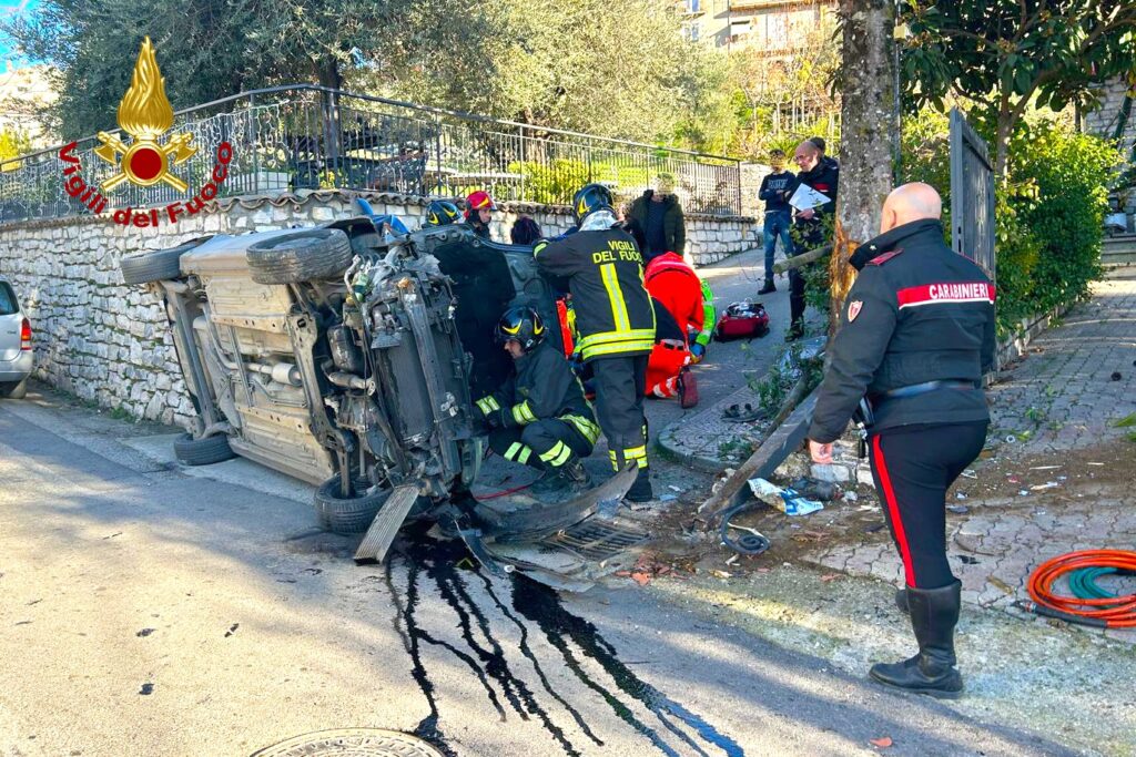 IRPINIA. Giovane 26enne rimane gravemente ferito in incidente stradale. Trasportato in elisoccorso in ospedale