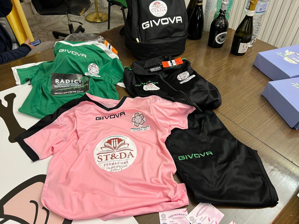 Rinascita della Primula: Presentata la Nuova Squadra di Pallavolo Femminile a Sperone. Foto e Video