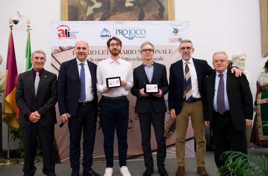 Concorso nazionale Salva la tua lingua locale  premiato lirpino Bruno Simeone.