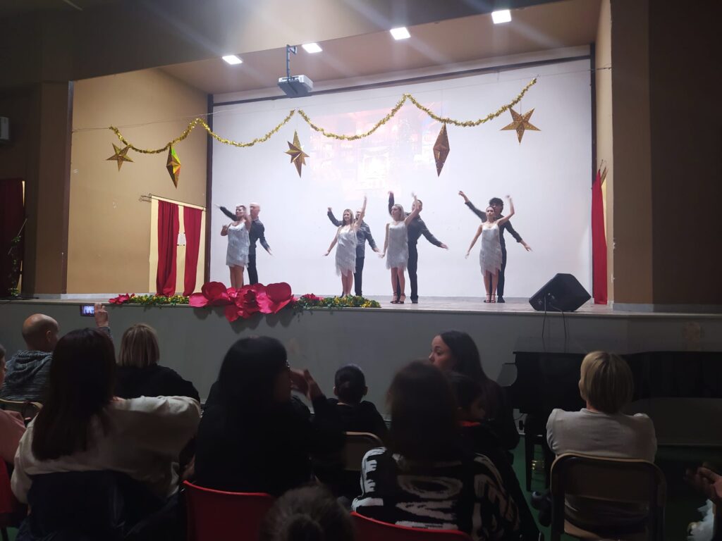 Forino (Av): Un Natale Spumeggiante con lo spettacolo della Max e VERY Dance
