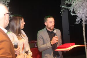 BAIANO. Premio Binews, la X edizione rivisitata in flash  back. Esperienze di solidarietà, imprenditoria, legalità, ricerca medico  scientifica