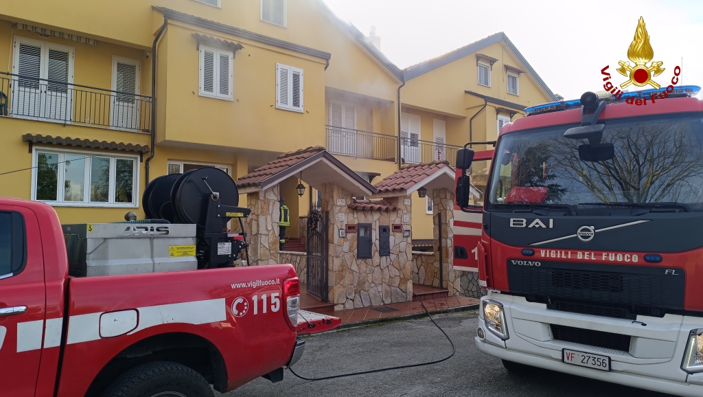 SERINO. A Fuoco appartamento in via Cupa Scura SERINO. A Fuoco appartamento in via Cupa Scura