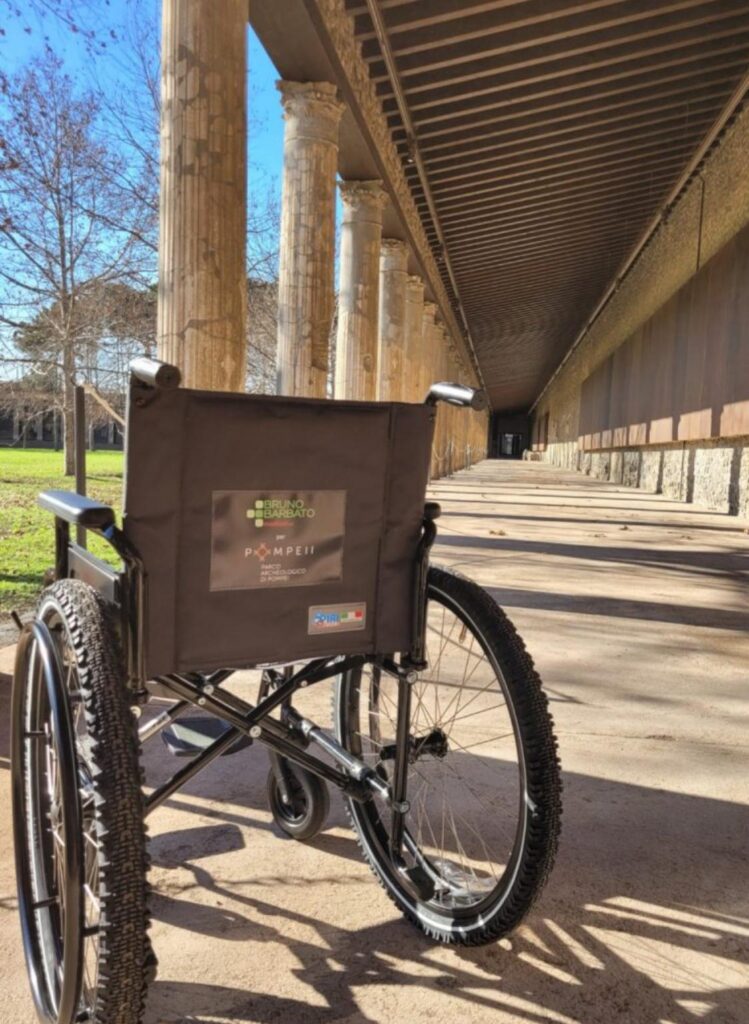 Dopo il percorso dedicato ai Disabili, arrivano negli Scavi di Pompei anche le sedie a rotelle.