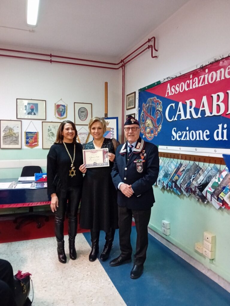 Cerimonia di Premiazione alla Sezione dell’Associazione Nazionale Carabinieri di Cimitile: Onorificenze per Fedeltà e Dedizione oltre i 20 e 40 anni di Affiliazion