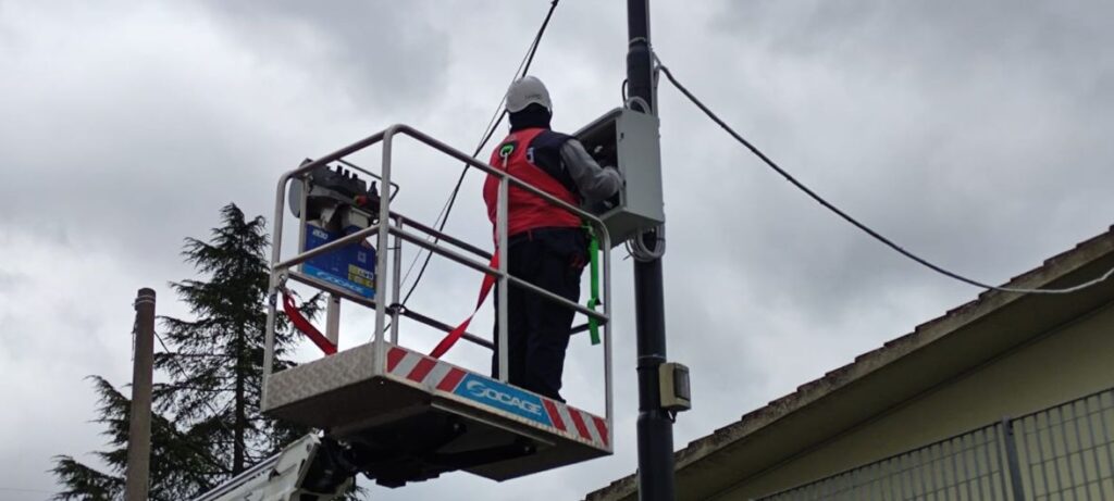GROTTAMINARDA. Progetto di videosorveglianza Intelligente: lavori in corso. GROTTAMINARDA. Progetto di videosorveglianza Intelligente: lavori in corso.