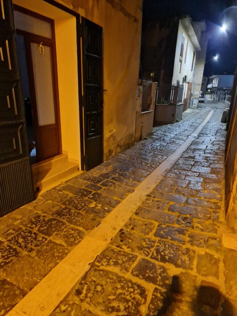 Sicurezza Stradale a Baiano: I residenti di via Gramsci lanciano un appello.