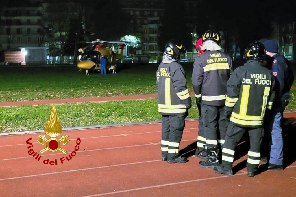 Grave incidente stradale a Avellino: Intervento dei Vigili del Fuoco e delle Forze dellOrdine Grave incidente stradale a Avellino: Intervento dei Vigili del Fuoco e delle Forze dellOrdine