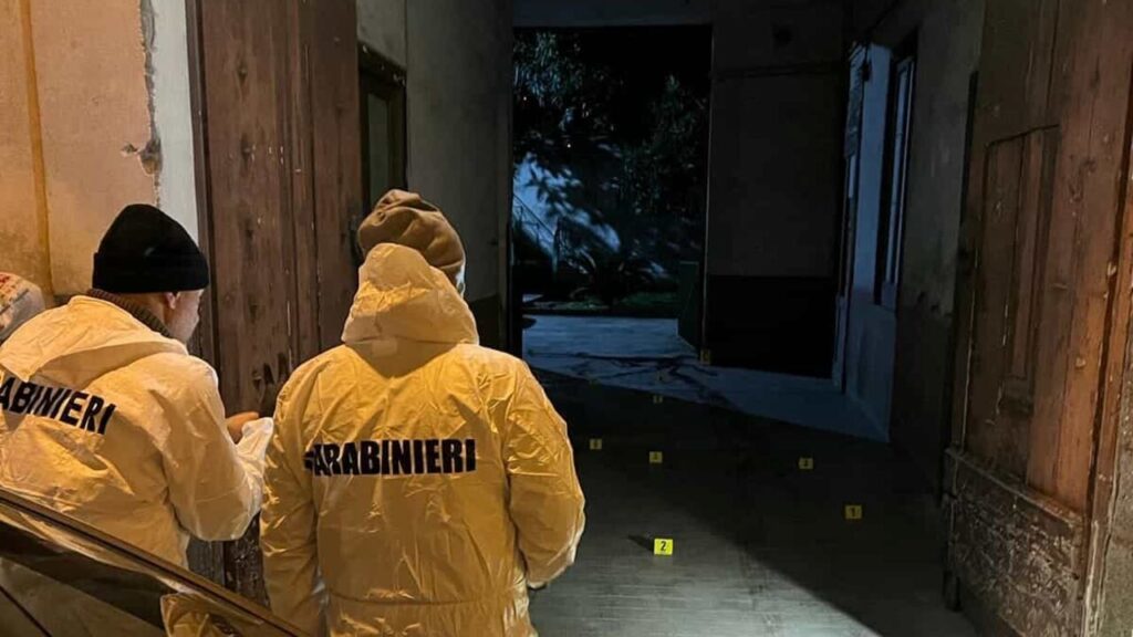 Tragedia a Baiano: Uomo di 54 anni muore per ferita da arma bianca Tragedia a Baiano: Uomo di 54 anni muore per ferita da arma bianca