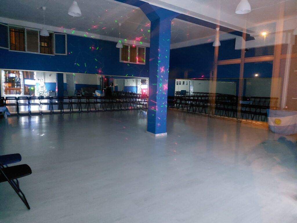 Dancing Stars & Milonga Brava: La Scuola di Ballo che accende Passioni a Marigliano