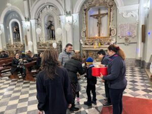 AVELLA. Una Veglia di Preghiera alla Chiesa del Convento con i Castorini: Un Messaggio di Pace nel Chiostro