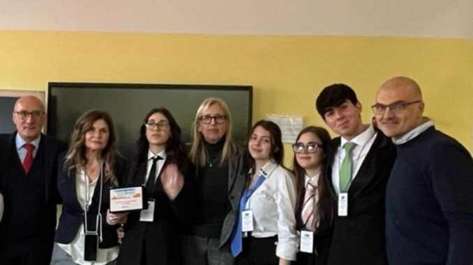 302BEBB3-EA2B-4343-8572-1435B5785EE9