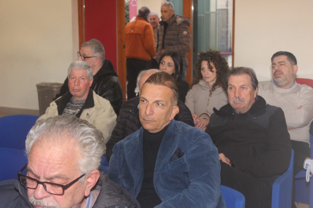 Luigi De Magistris torna ad Avellino: Presentazione della candidatura di Aldo D’Andrea con riflessioni sul panorama politico. Video e Foto