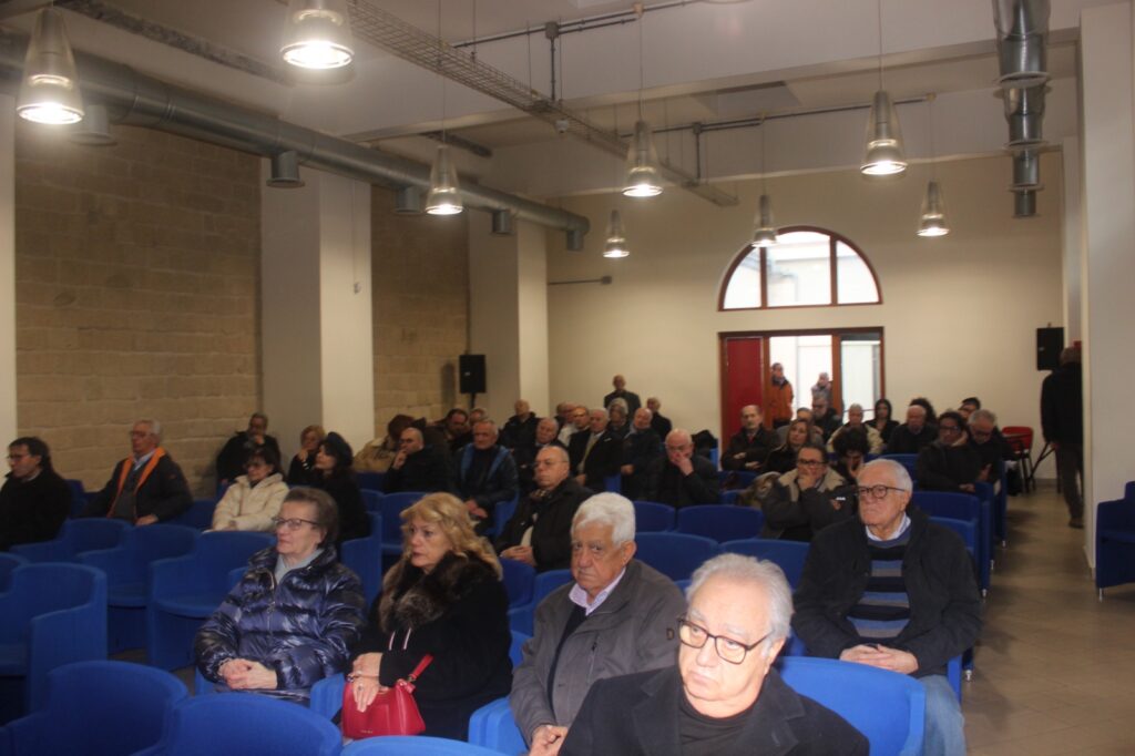 Luigi De Magistris torna ad Avellino: Presentazione della candidatura di Aldo D’Andrea con riflessioni sul panorama politico. Video e Foto