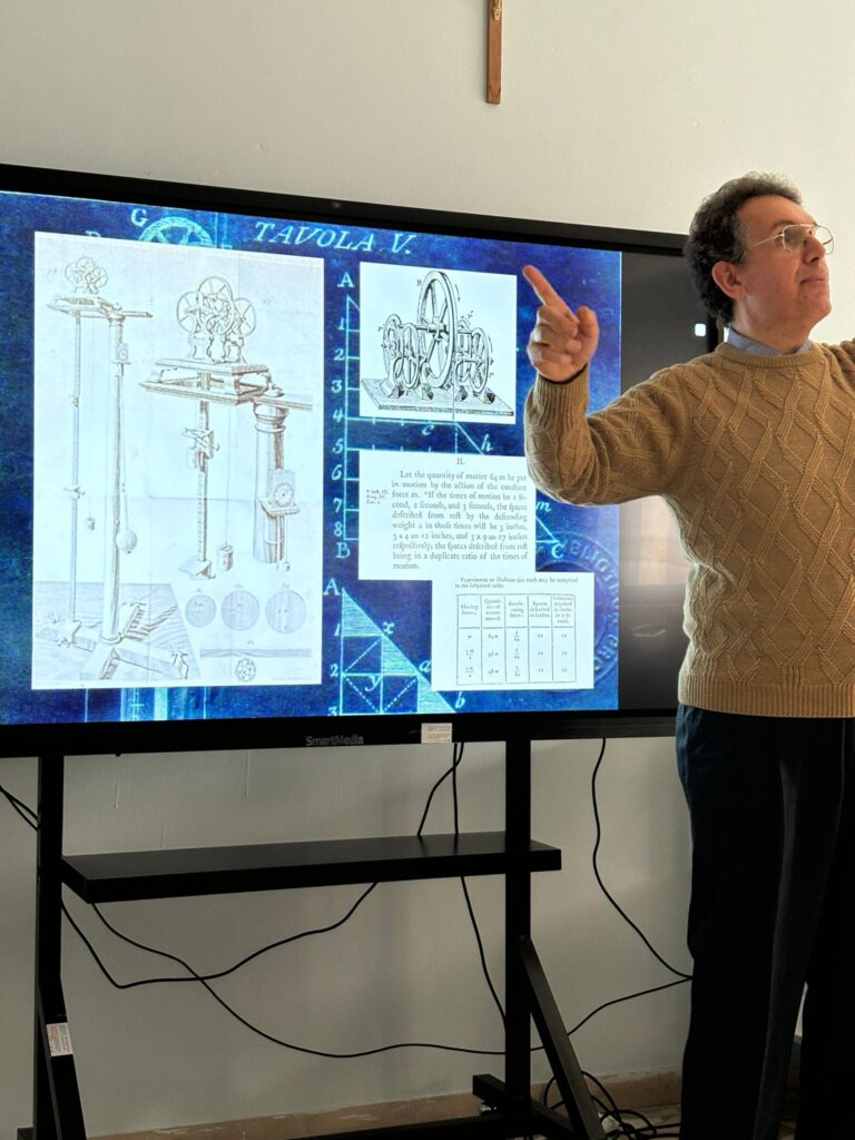 Nola: le S.T.E.M. al CARDUCCI Nola: le S.T.E.M. al CARDUCCI