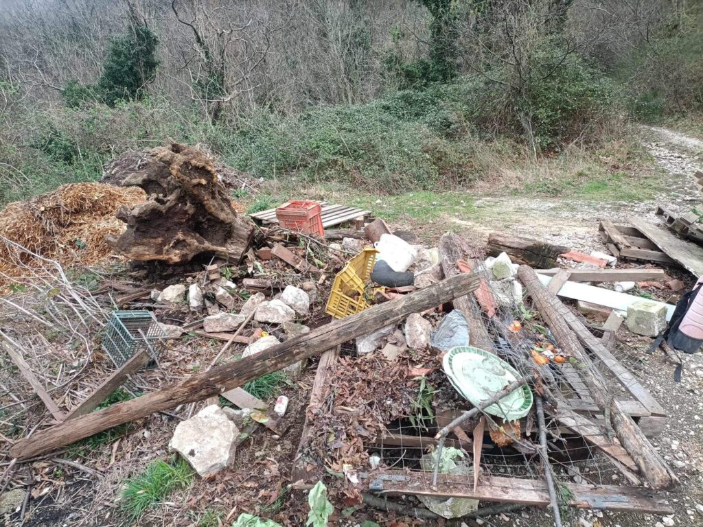 Emergenza Ambientale a Baiano: Discariche abusive a Arciano