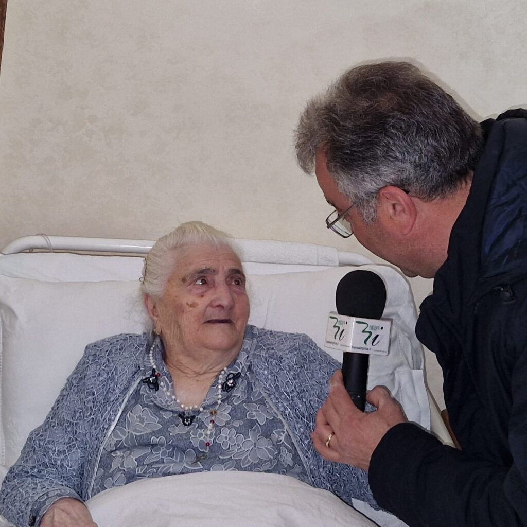 Centenaria a Mugnano del Cardinale: Felicia Bianco festeggia 100 anni di vita. Video e Foto