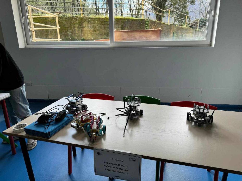 Gli studenti dellI.C. Aurigemma vincono la sezione M Block di robotica alle selezioni REGIONALI. LAurigemma di Monteforte Irpino si aggiudica 1° e 2° posto per la M Block di robotica. Gli studenti dellI.C. Aurigemma vincono la sezione M Block di robotica alle selezioni REGIONALI. LAurigemma di Monteforte Irpino si aggiudica 1° e 2° posto per la M Block di robotica.
