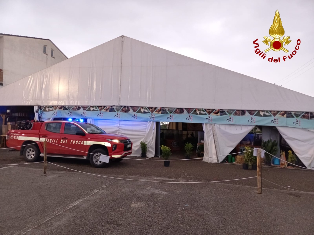 VENTICANO. Principio dincendio alla Fiera. Ciarcia: Pronto intervento ha circoscritto episodio VENTICANO. Principio dincendio alla Fiera. Ciarcia: Pronto intervento ha circoscritto episodio