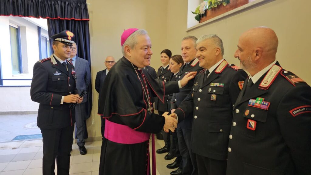 Avellino   L’Ordinario Militare per l’Italia, Monsignor Santo Marcianò, in visita al Comando Provinciale dei Carabinieri