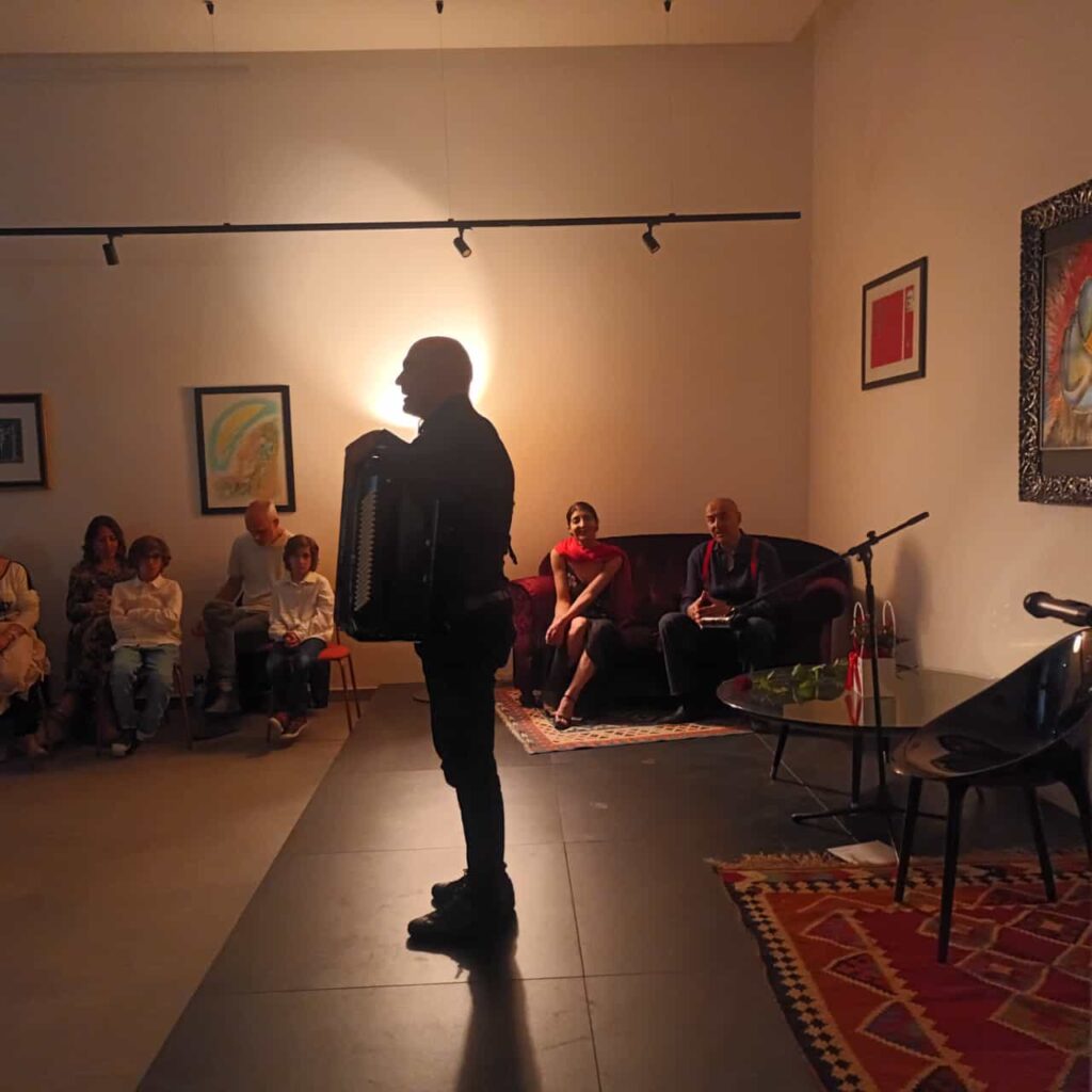 Avella, si è chiusa con uno straordinario successo la rassegna “serate armoniche”. Ancora sold out per “viaggio nel tango” del gruppo “Media Luz Tango”